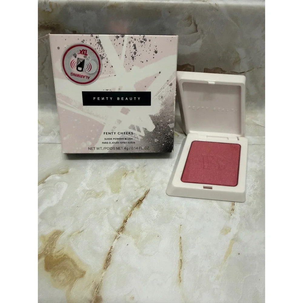 Fenty Beauty Fenty Cheeks Suede Powder Blush Tutu Turnt 09 Pink‎ 0.14oz New Box
